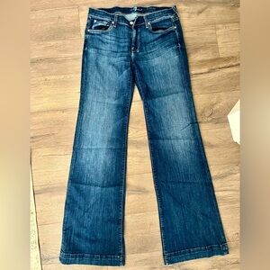 Women’s 7 For all Mankind “the Slim Trouser” Jean size 31